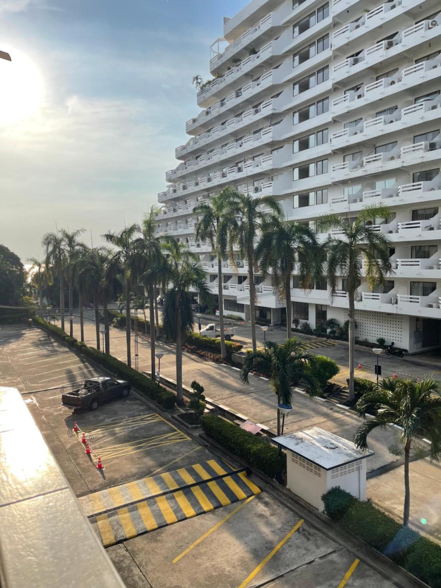 Jomtien Condotel Condominium Pattaya Eksteriør bilde