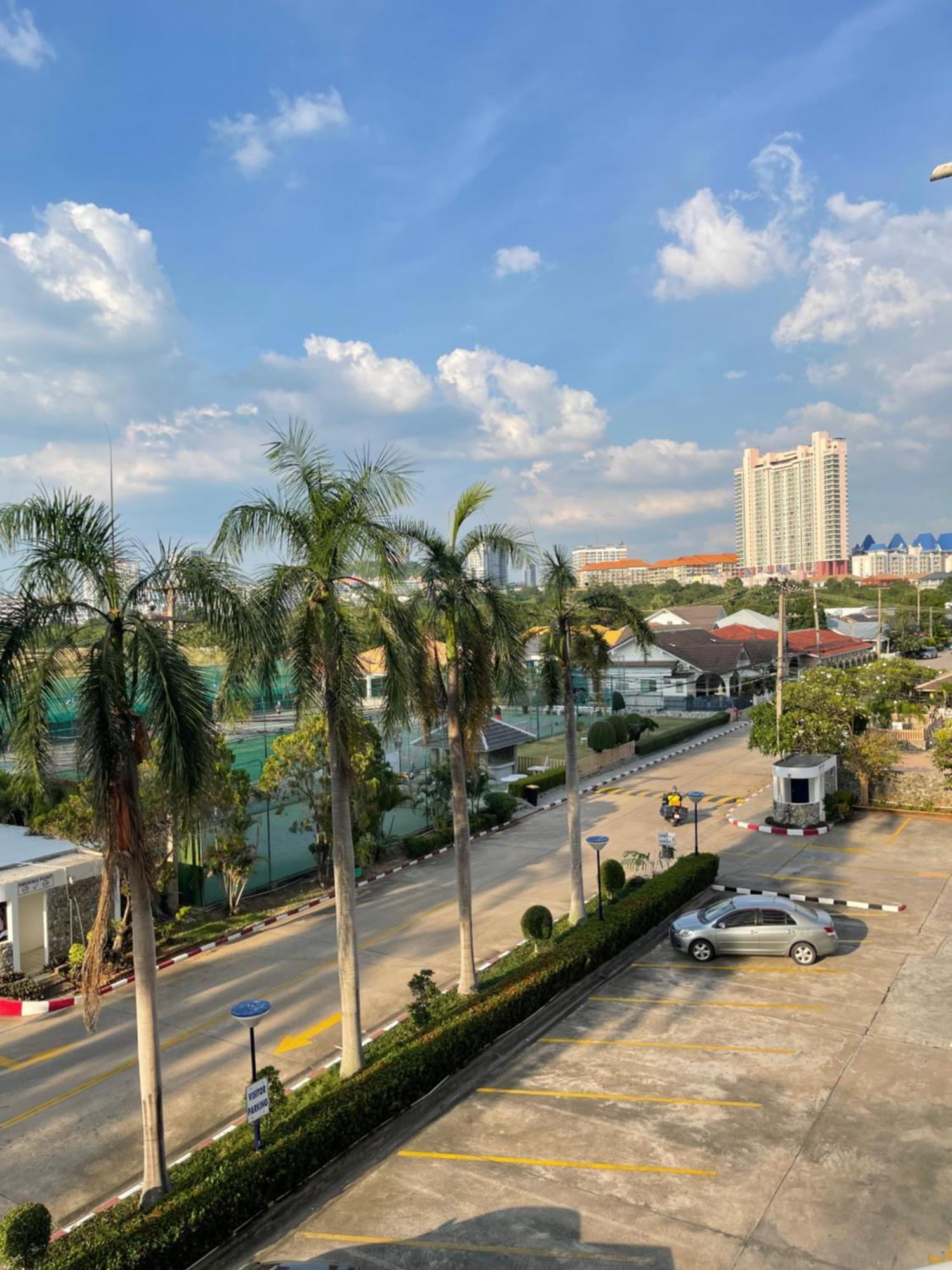 Jomtien Condotel Condominium Pattaya Eksteriør bilde